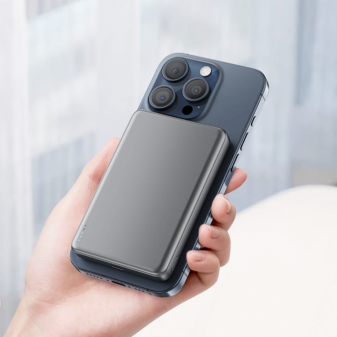 M12-10000 PD20W Ultra-thin Magnetic Wireless Charging Power Bank - Image 3