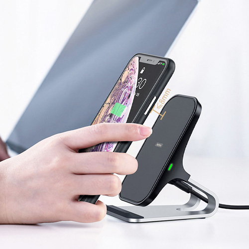 REMAX RP-W12 Alum Alloy Wireless Charger - Image 5